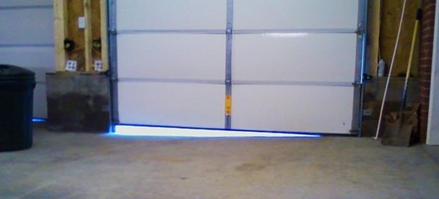 gap in a garage door